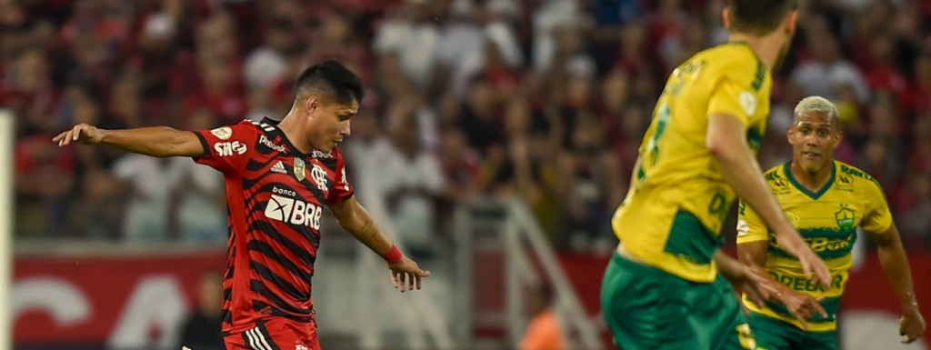 Fluminense goleia Flamengo por 4 a 0 na Arena Pantanal